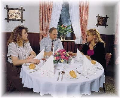 Hosser'S Hotel Restaurant Idar-Oberstein Extérieur photo